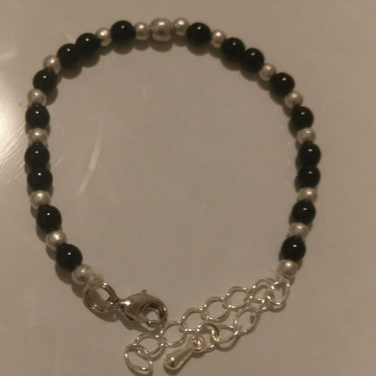 Black and White Beads bracelet