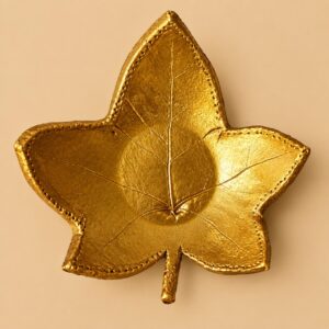 Clay Holder Leaf Shape