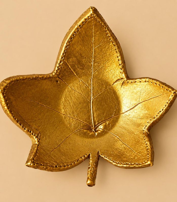 Clay Holder Leaf Shape